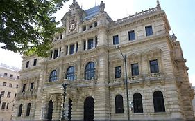 Habitacion Con Bano Privado En El Centro De Bilbao